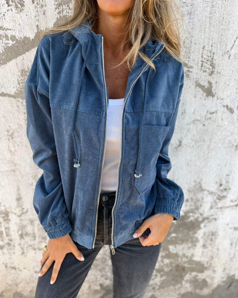 Hooded jacket with zipper
