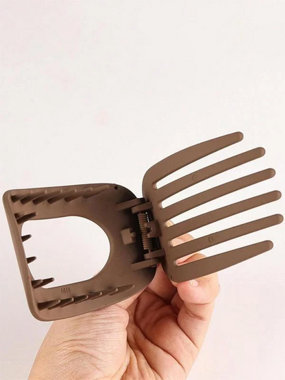 Everyday Matte Hair Claw Clips